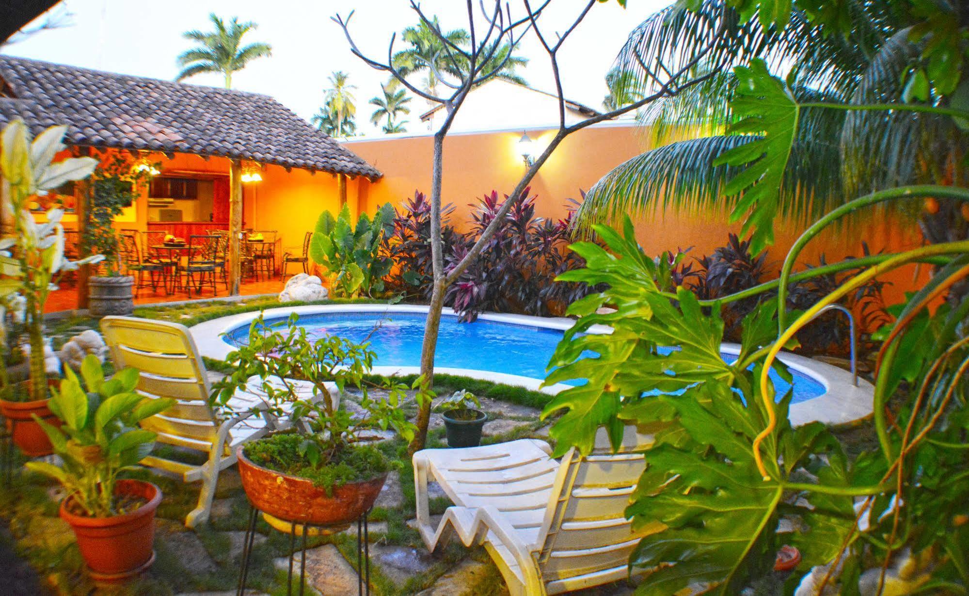 Hotel Colonnade Nicaragua Managua Exterior photo